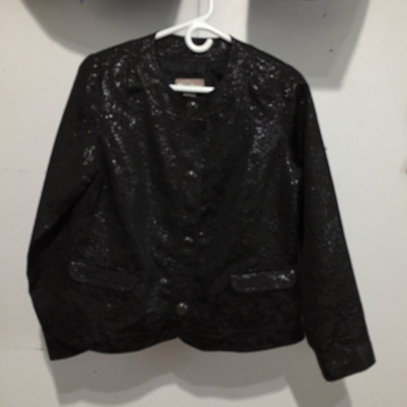 Simplicity with shimmer - Picture 1 of 5